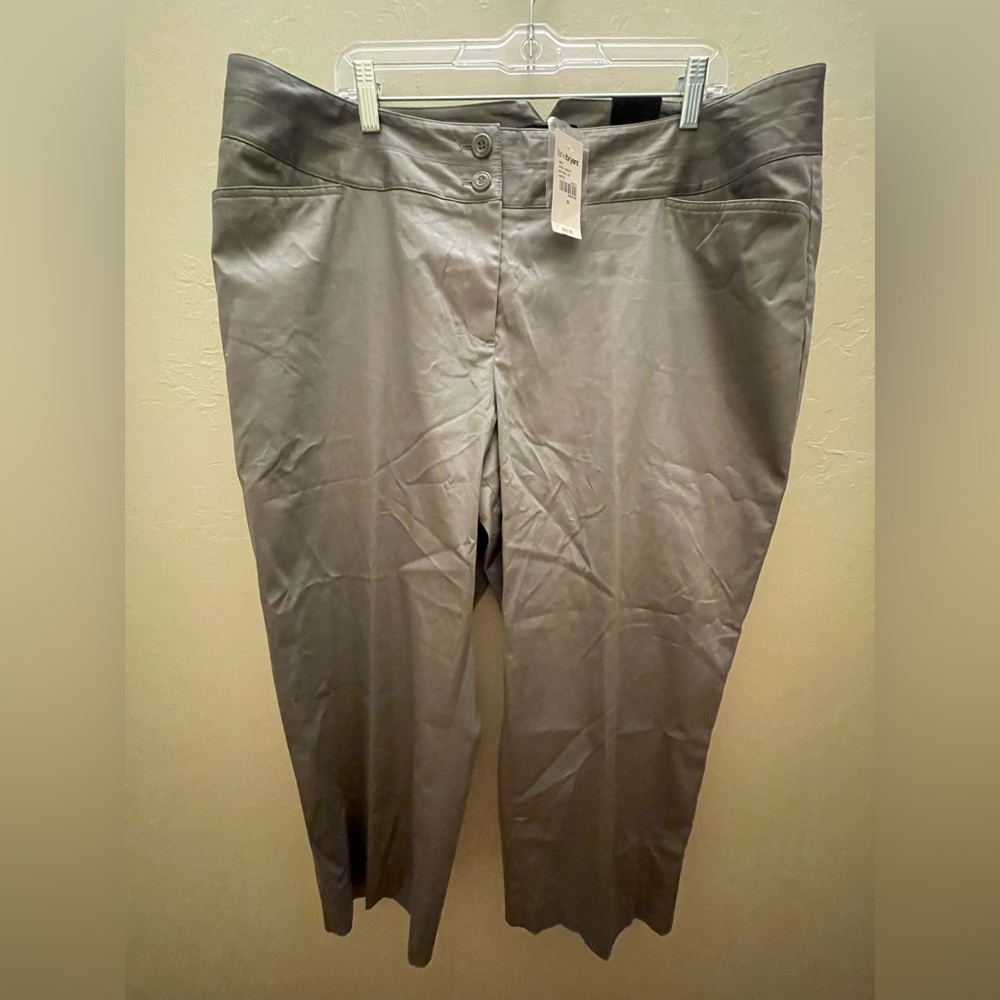 Lane Bryant Cropped Ankle Pants in Gray